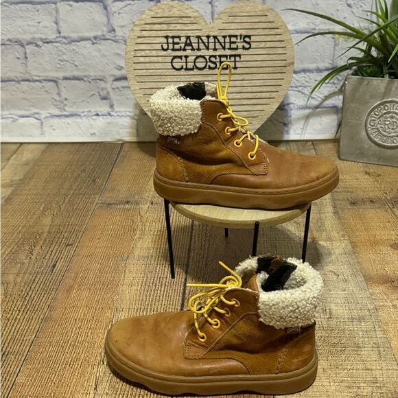 Camper Kids
Kiddo faux-shearling lined boots - Picture 14 of 14